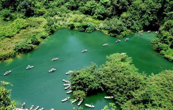 Bai Dinh Pagoda - Trang An Eco Tourism Day Trip